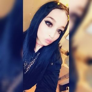 Meet your Posher, Cynthiaa